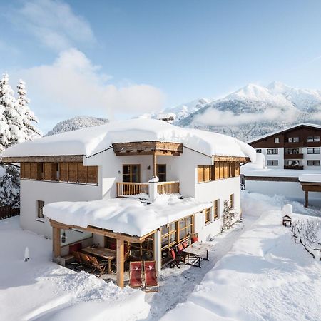 Loewen Chalets Seefeld in Tirol Ngoại thất bức ảnh